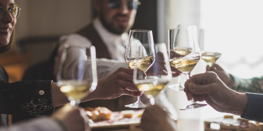 Degustazioni e Visite in Cantina - Azienda Agricola Dezza 1890 - Produttori di Vino in Oltrepò Pavese